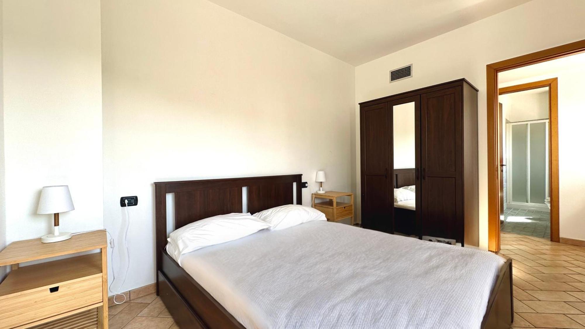 S214 - Sirolo, Trilocale Con Giardino In Zona Tranquilla Daire Dış mekan fotoğraf