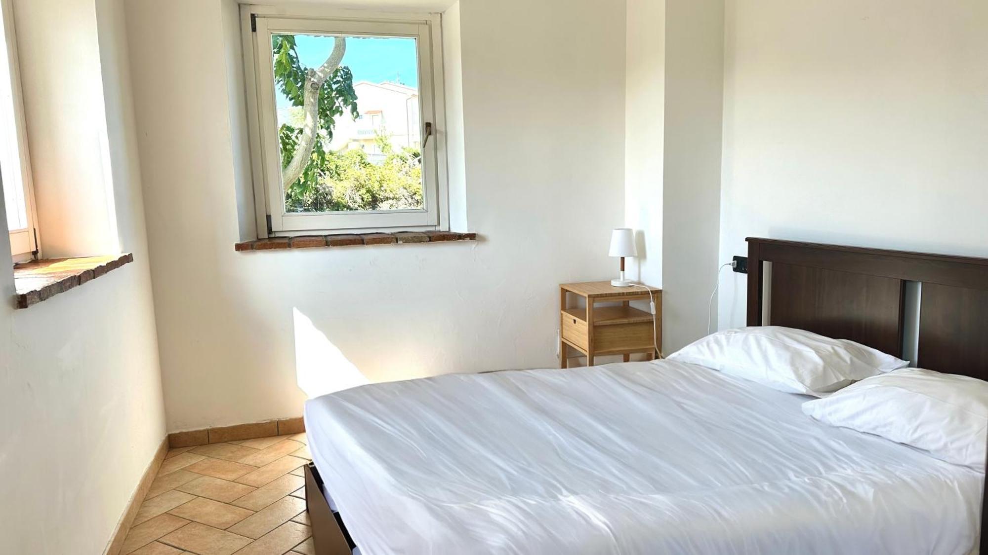 S214 - Sirolo, Trilocale Con Giardino In Zona Tranquilla Daire Dış mekan fotoğraf